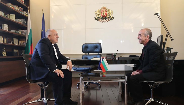 Говорим за едно и също - ти по един начин, а Щабът по друг, заяви премиерът