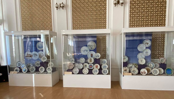В Историческия музей показват колекция порцеланови чинии