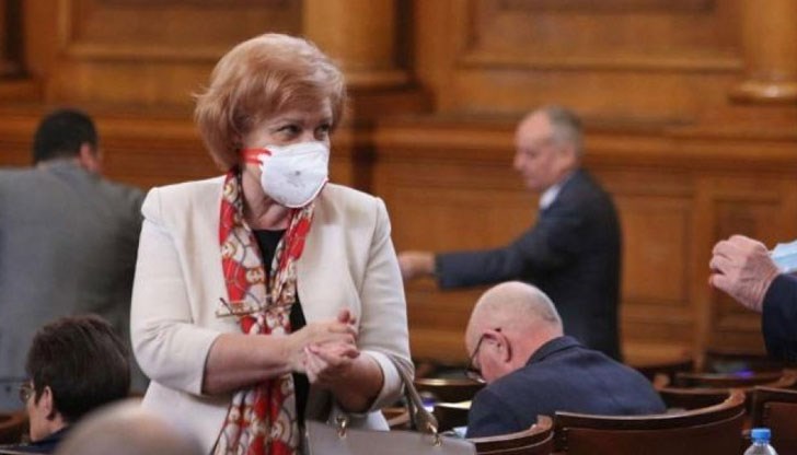 Само че след това сигурно изобщо няма да има нито кой да яде и пие, нито кой да му готви, заяви депутатката от ГЕРБ