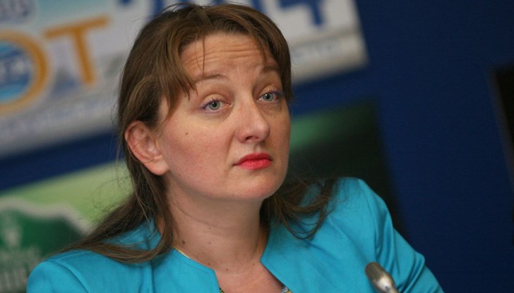 След края й държавата ще продължи да поема част от заплатите и осигуровките на работниците След края й държавата ще продължи да поема част от заплатите и осигуровките на работниците