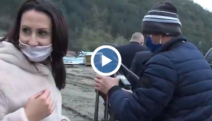 Тя твърди, че много уважава премиера и се е изразила нецензурно спрямо колега