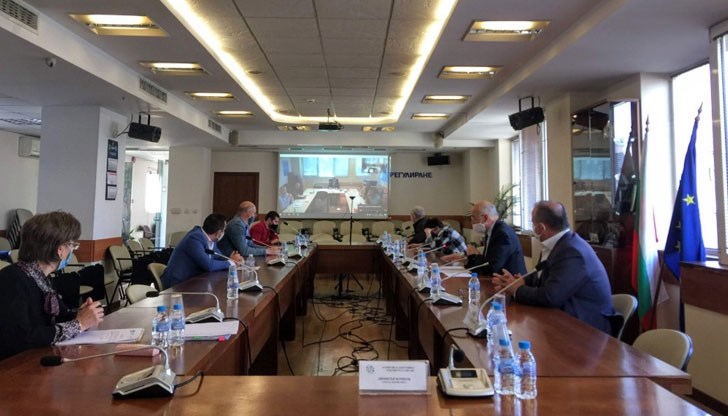 Предвиденото намаление на цената за потребителите в София е с 3,03 %, във Враца – с 2,44%, в Пловдив - с 1,05%