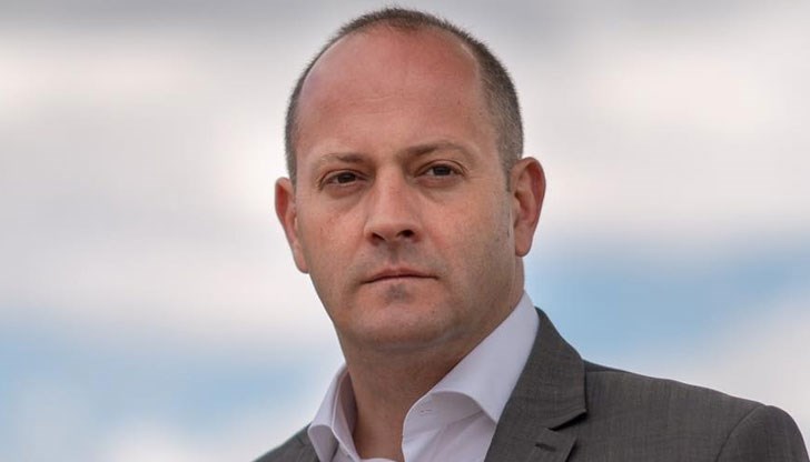 Как така Караниколов и Горанов не са знаели за 75 милиона кредит? Кой упражнява контрол от името на принципала - българските данъкоплатци? Как така Караниколов и Горанов не са знаели за 75 милиона кредит? Кой упражнява контрол от името на принципала - българските данъкоплатци?