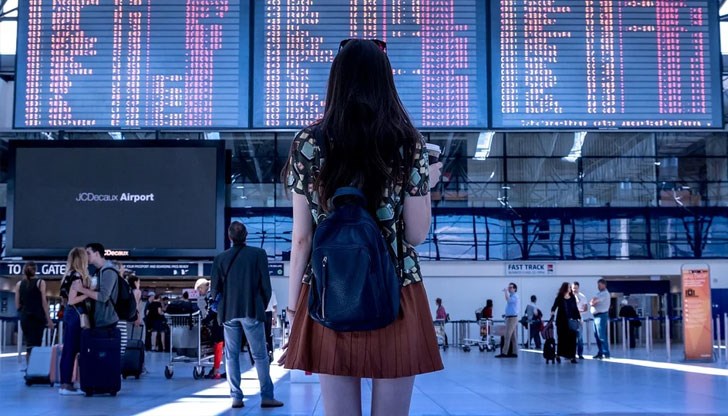 Те са затворени от 13 март и ще заработят отново от 4 май за пътнически полети