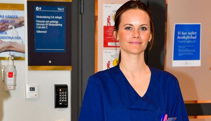 Преди това е завършила е интензивен курс за медицинска сестра