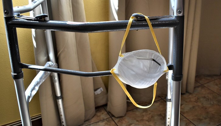 Починалите от Ковид-19 здравни работници са около 120 Починалите от Ковид-19 здравни работници са около 120