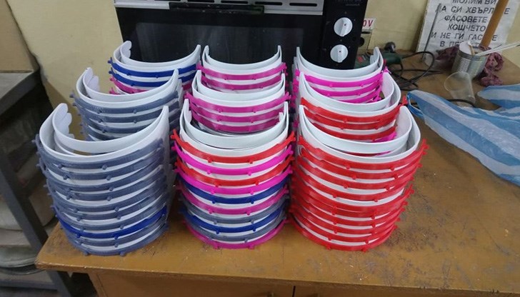 Шлемовете са принтирани в базата на учебното заведение Шлемовете са принтирани в базата на учебното заведение