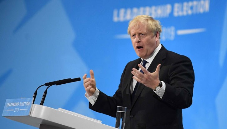 Над 26 000 са починалите във Великобритания Над 26 000 са починалите във Великобритания