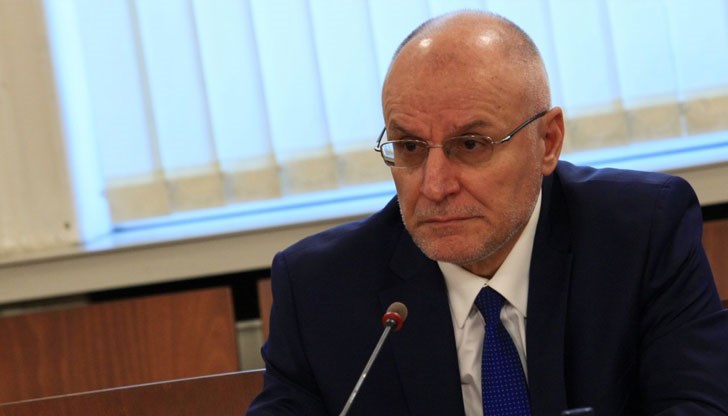 Управителят на БНБ Димитър Радев взима 16 849 лв. заплата