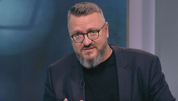 Всеки, който излиза и говори глупости от екрана, ние го обичаме този човек, ние го преизбираме