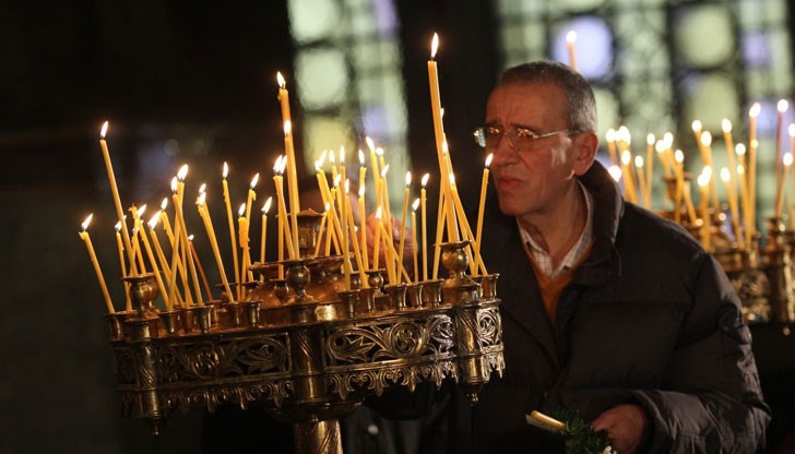 Според църковния канон вторият ден от Страстната седмица е отреден за смирение и поучение. Според църковния канон вторият ден от Страстната седмица е отреден за смирение и поучение.