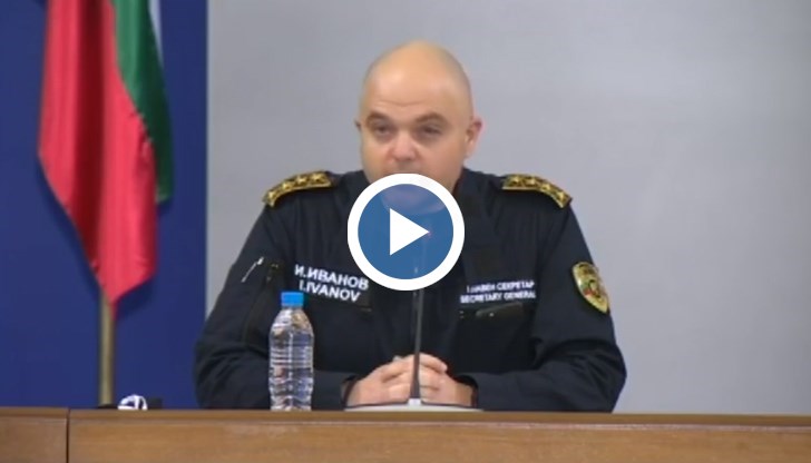 Може би искат след десетина дена, след празниците, да почнем да се задъхваме