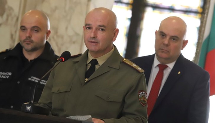 В България и без извънредно положение изпълнителната власт се радва на безконтролност В България и без извънредно положение изпълнителната власт се радва на безконтролност