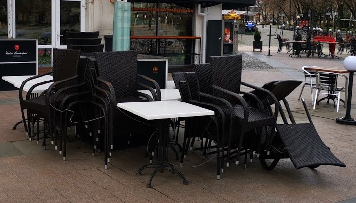 Кой в момента няма задължения към НАП, че да изпълни условията Кой в момента няма задължения към НАП, че да изпълни условията