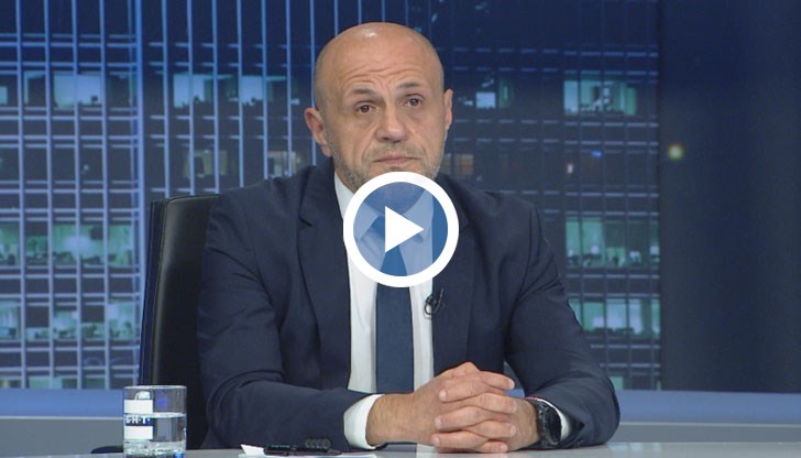 Българското общество и икономика не могат да останат безкрайно дълго в карантинен режим, заяви вицепремиерът