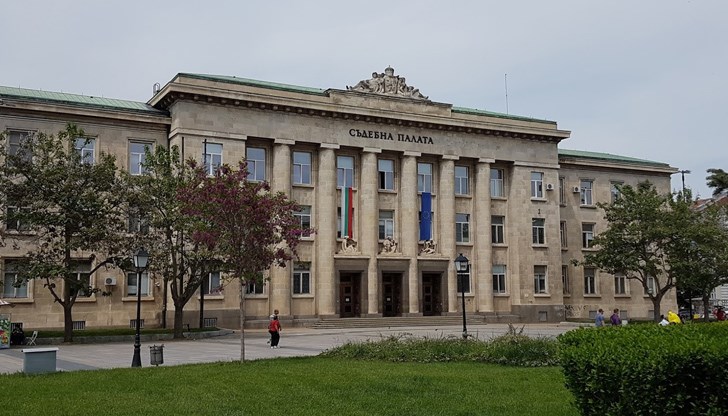 Обвиняемият поиска мярка за неотклонение парична гаранция с мотив, че е влошено здравословното му състояние и трябва да се лекува Обвиняемият поиска мярка за неотклонение парична гаранция с мотив, че е влошено здравословното му състояние и трябва да се лекува