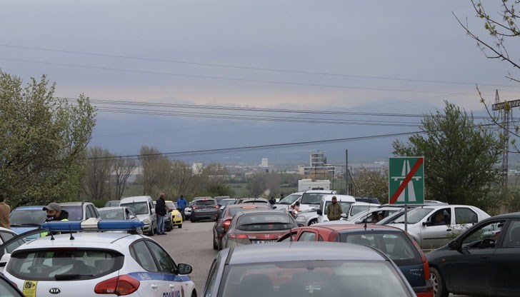 Стотици коли отрано са атакували пункта за влизане в София