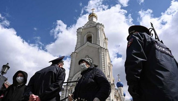 Местонахождението около църквите на Великден ще се счита като нарушение Местонахождението около църквите на Великден ще се счита като нарушение