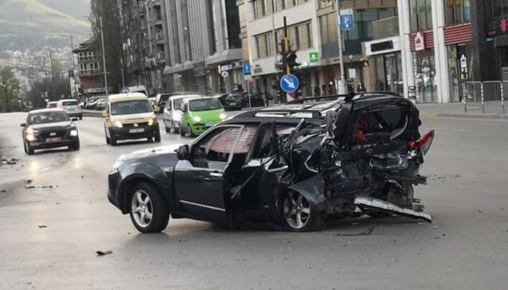 За 24 часа е задържана и приятелката на 22-годишния водач на джипа За 24 часа е задържана и приятелката на 22-годишния водач на джипа