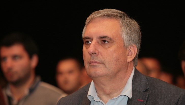 В момента валутният резерв надвишава 50% от наличностите в лева, това е смисълът на валутния борд