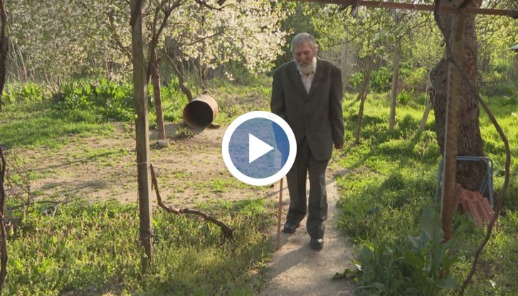 Дядо Въло е дарил 219 лева, въпреки че живее в изключителна бедност