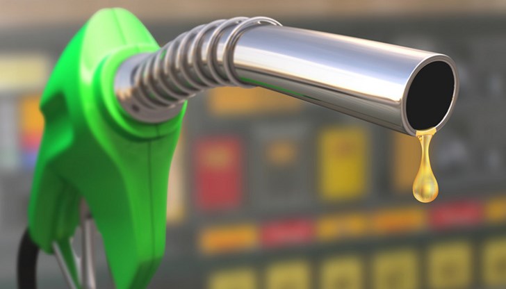 Потреблението на горива и в страната е намаляло, но цените у нас плавно ще следват световните тенденции