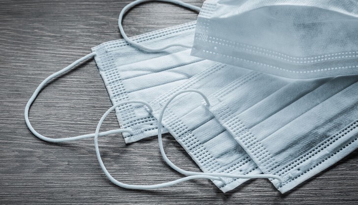 Считано от 16 април всички поляци ще трябва да покриват устата и носа си на публични места