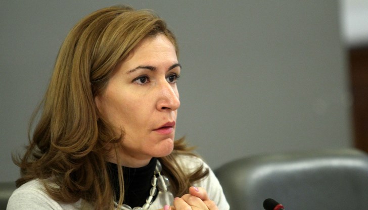 Не искам да се остава с внушения, че държавата нищо не прави