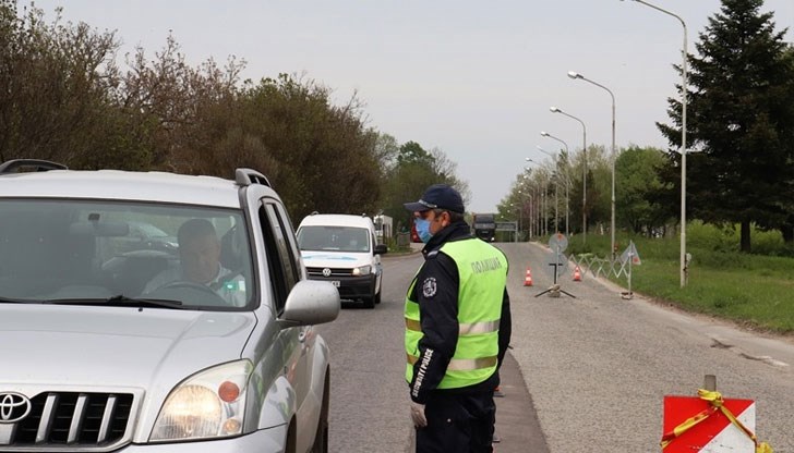Става въпрос за над 15 000 служителя на МВР