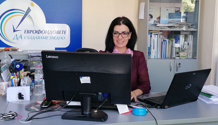 Тя има три основни приоритета Тя има три основни приоритета