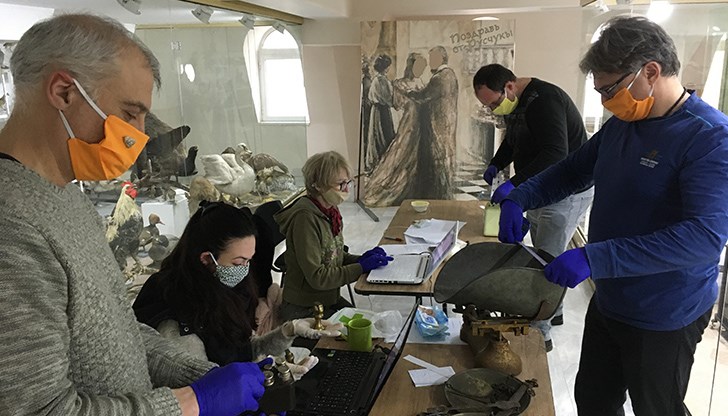 Хронологически те се разполагат в периода от края на 19 век до първите десетилетия на 21 век