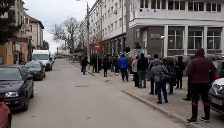 Най-голям е делът на освободените от туризма, хотелиерството и ресторантьорството