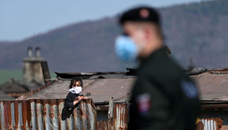 Според властите основната причина за успеха в справянето с епидемията е дисциплината, с която населението следва ограничителните мерки Според властите основната причина за успеха в справянето с епидемията е дисциплината, с която населението следва ограничителните мерки