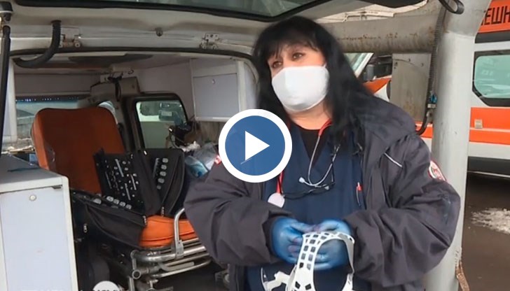 Как се справят лекарите с тежките и дълги смени, със стреса и страха?