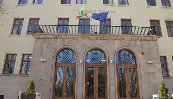 Посягал на малолетното си дете в продължение на година