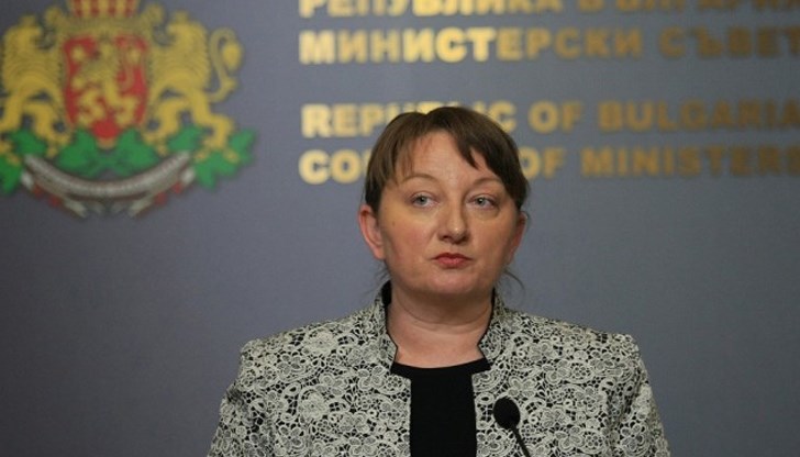 Регистрациите в бюрата по труда намаляват, а заявките за схемата 60/40 растат, но обхватът остава далеч от планираното