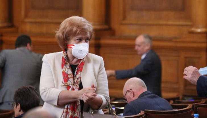 Възнагражденията им растат на всеки три месеца и поредното увеличение дойде точно сега – на 1 април, в разгара на кризата