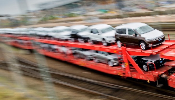 Всички автомобилни производители са пострадали, но Фият Крайслер е с най-лошия спад от 76,6% Всички автомобилни производители са пострадали, но Фият Крайслер е с най-лошия спад от 76,6%