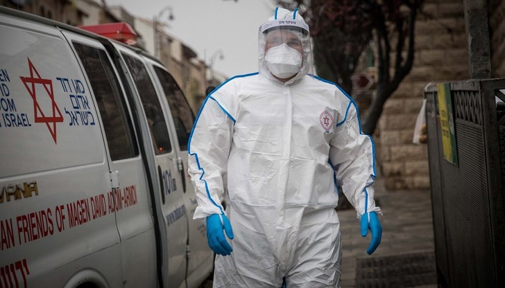 В експерименталната терапия са били включени 6 пациента от тежко към критично състояние В експерименталната терапия са били включени 6 пациента от тежко към критично състояние