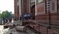 Силна буря повреди Тадж Махал