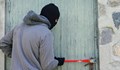 Граждани заключиха пишман крадец на тераса във Варна