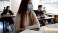 Предпазните маски стават пищови на зрелостниците