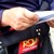 Заразен с коронавирус пощальон раздавал пенсии и помощи в Румъния