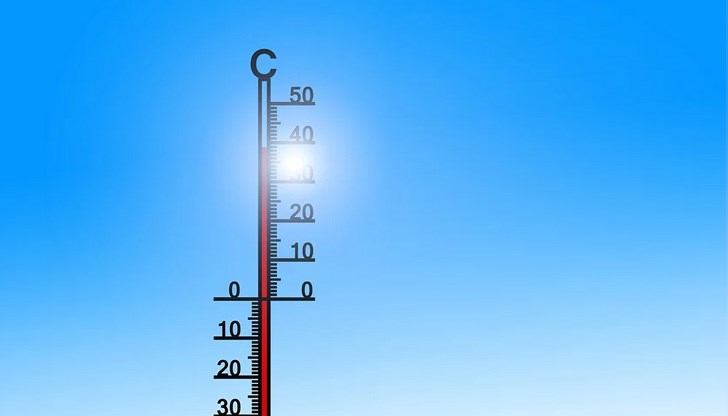 Живакът на термометрите в морската столица достигна 31 градуса