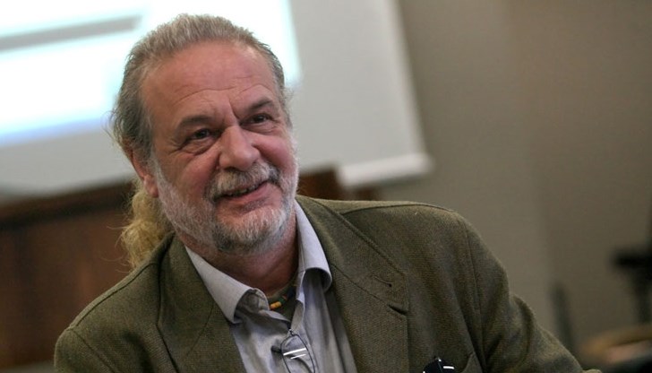 Защото дори говедата могат да бъдат благодарни. Личи им по очите – добри, добри Защото дори говедата могат да бъдат благодарни. Личи им по очите – добри, добри