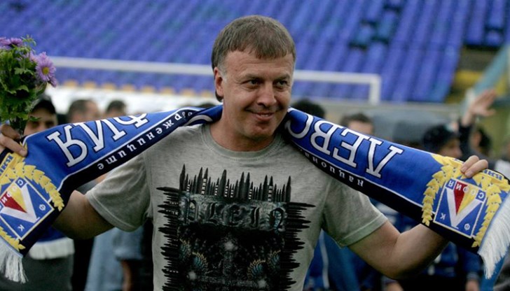 Сираков става притежател на 86.6% от акциите на ПФК Левски