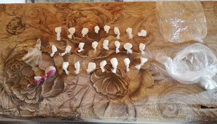 Дилърът, известен с прякора "ЛА", е спипан в кв. "Столипиново"