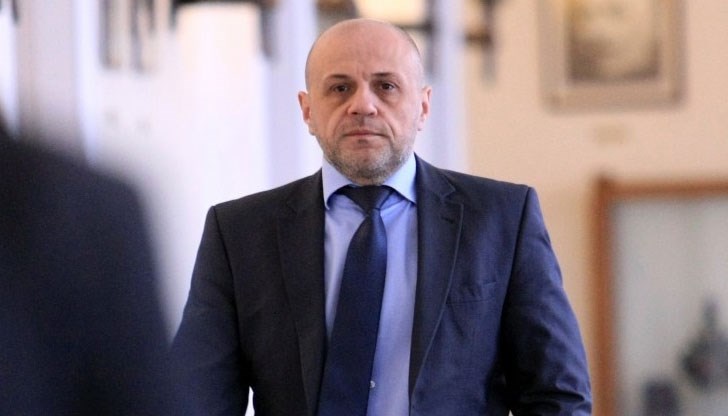 Медиците натрупаха опит, РЗИ, органите на полицията се научиха да контролират карантинираните. Взели сме мерки, и то ефективни, заяви вицепремиерът Медиците натрупаха опит, РЗИ, органите на полицията се научиха да контролират карантинираните. Взели сме мерки, и то ефективни, заяви вицепремиерът