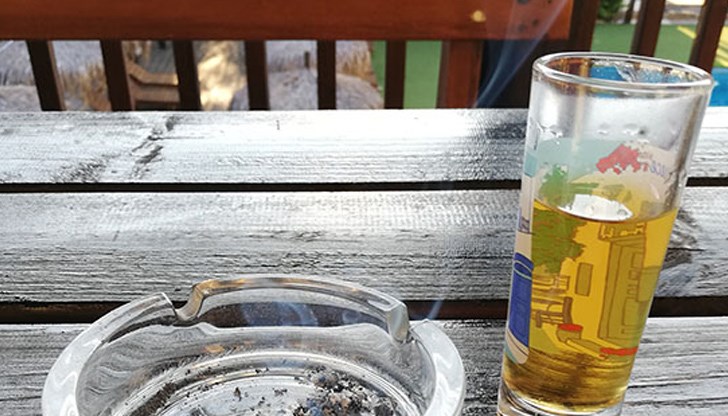 Керим пиеше, а жена му редовно го биеше