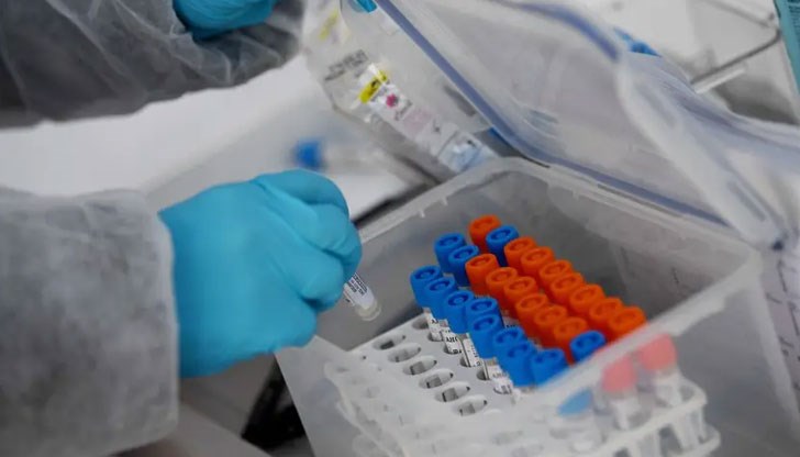 Това е близо месец преди правителството в Париж да потвърди първите си случаи на коронавирус